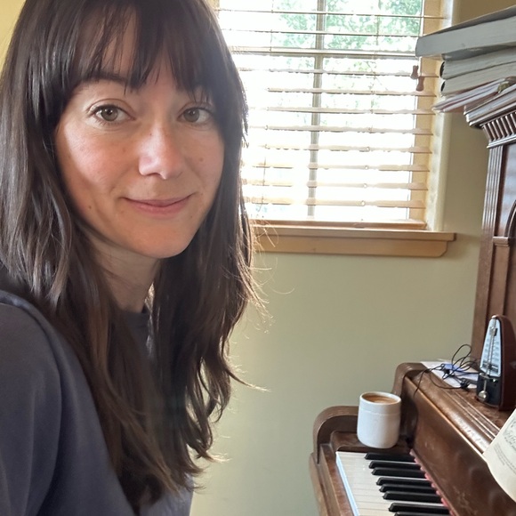 Meet your Posher, Cameron - Picture 2 of 3